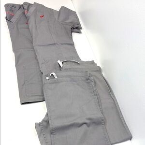 Walgreens Gray uniforms scrubs Pants and tops size medium